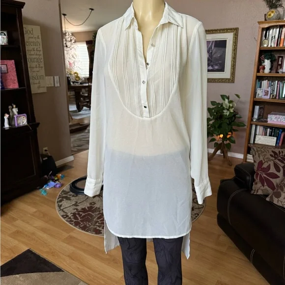 BCBGENERATION vintage white long sleeve Vneck blouse-size S - Picture 5 of 9